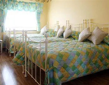 Rockfield House 4*